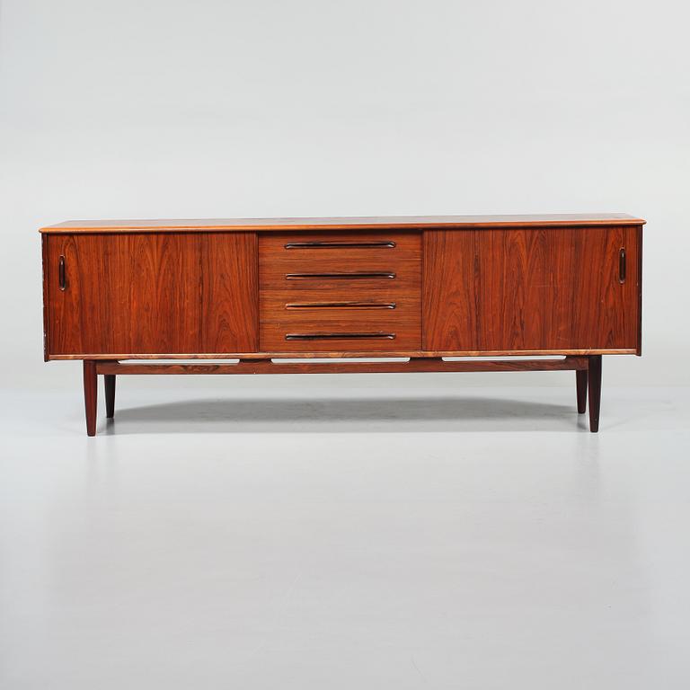 SIDEBOARD, "Cortina", Nils Jonsson, Troeds Möbelfabrik, Bjärnum, 1900-talets tredje kvartal.