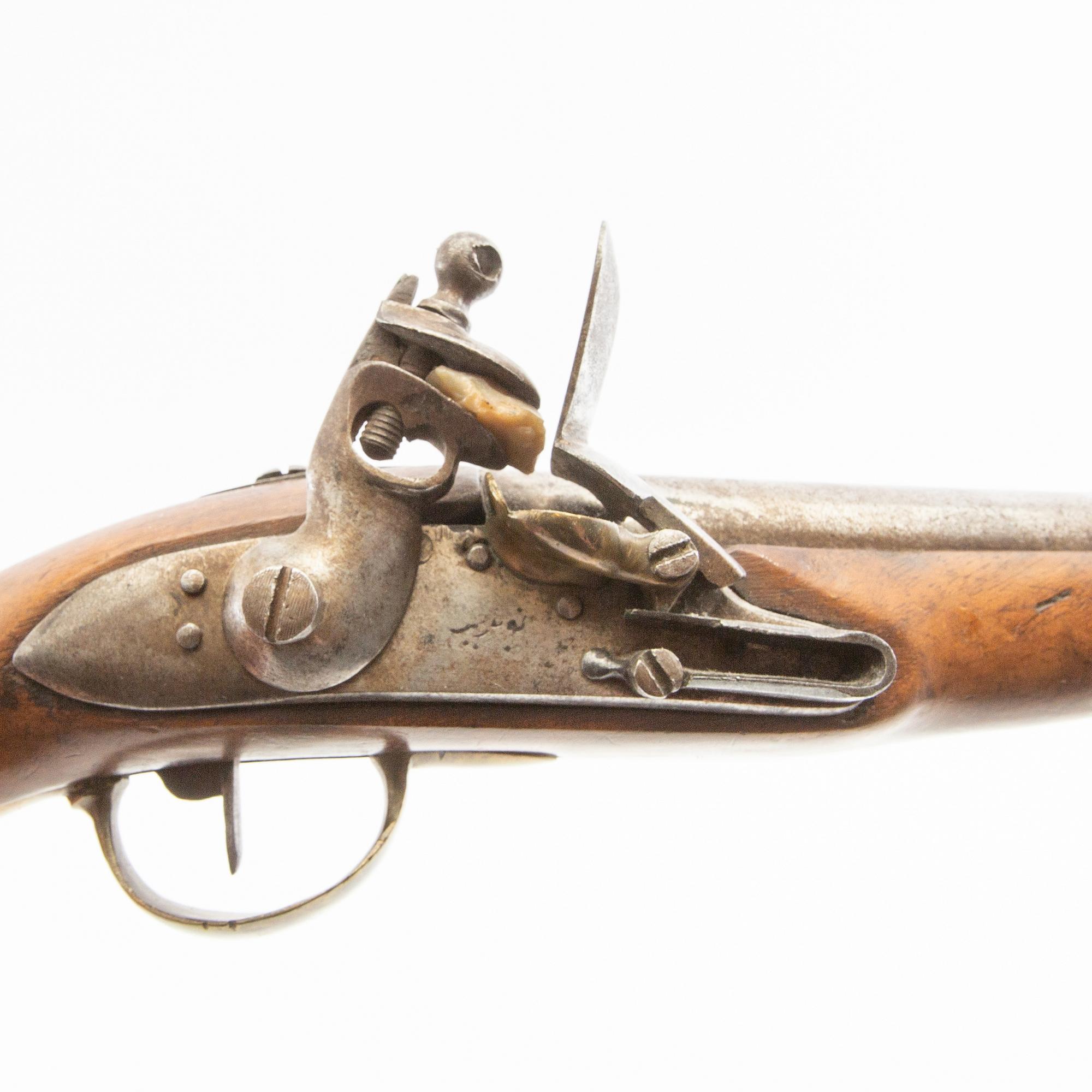 Flintlåspistoler, två stycken, arabisk märkning, 1700-/1800-tal.