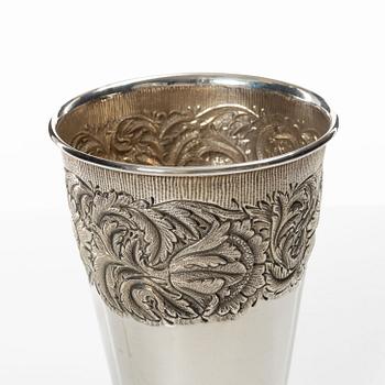 A silver beaker, mark Titulo and 916, Portugal 20th century.