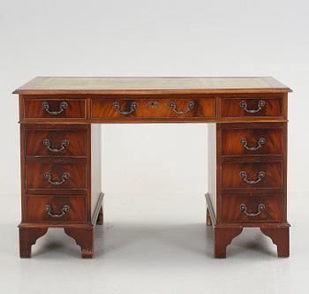 SKRIVBORD, engelsk stil, 1900-tal.