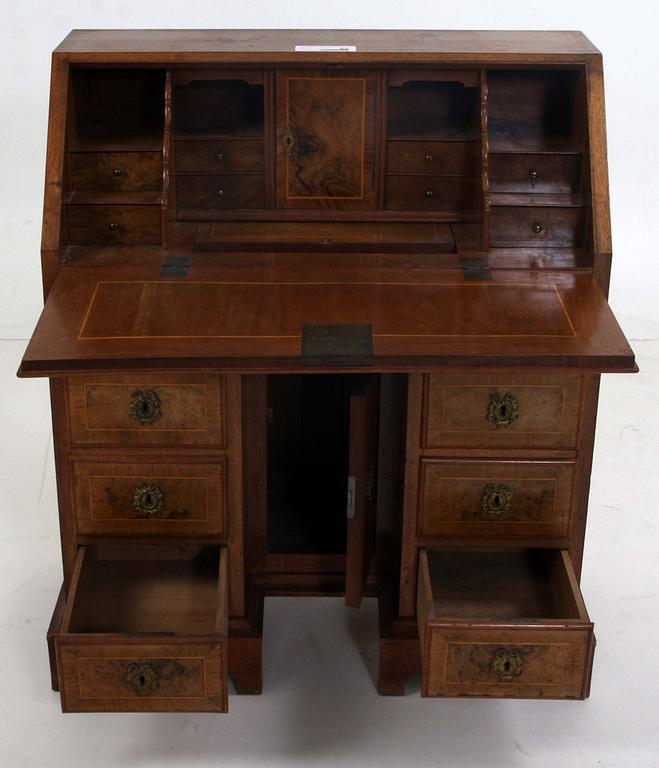 SEKRETÄR, barockstil, 1900-tal.