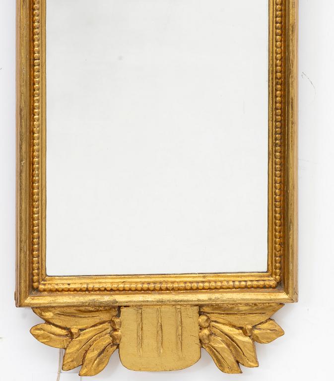 Spegel. gustaviansk stil. 1900-tal.
