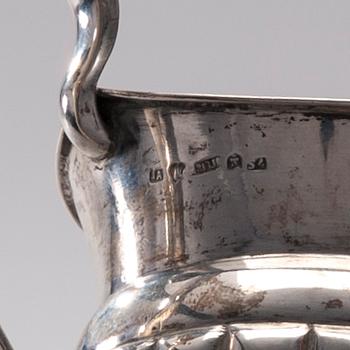 MJÖLKKANNA, silver, Johan Alfred Appelgren, Åbo 1899. Ca 116 g.
