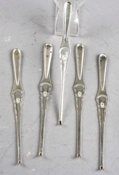 HUMMERGAFFLAR, 18 st. Silver. "Chippendale", CG Hallberg, Stockholm 1917. Vikt 450 gr.