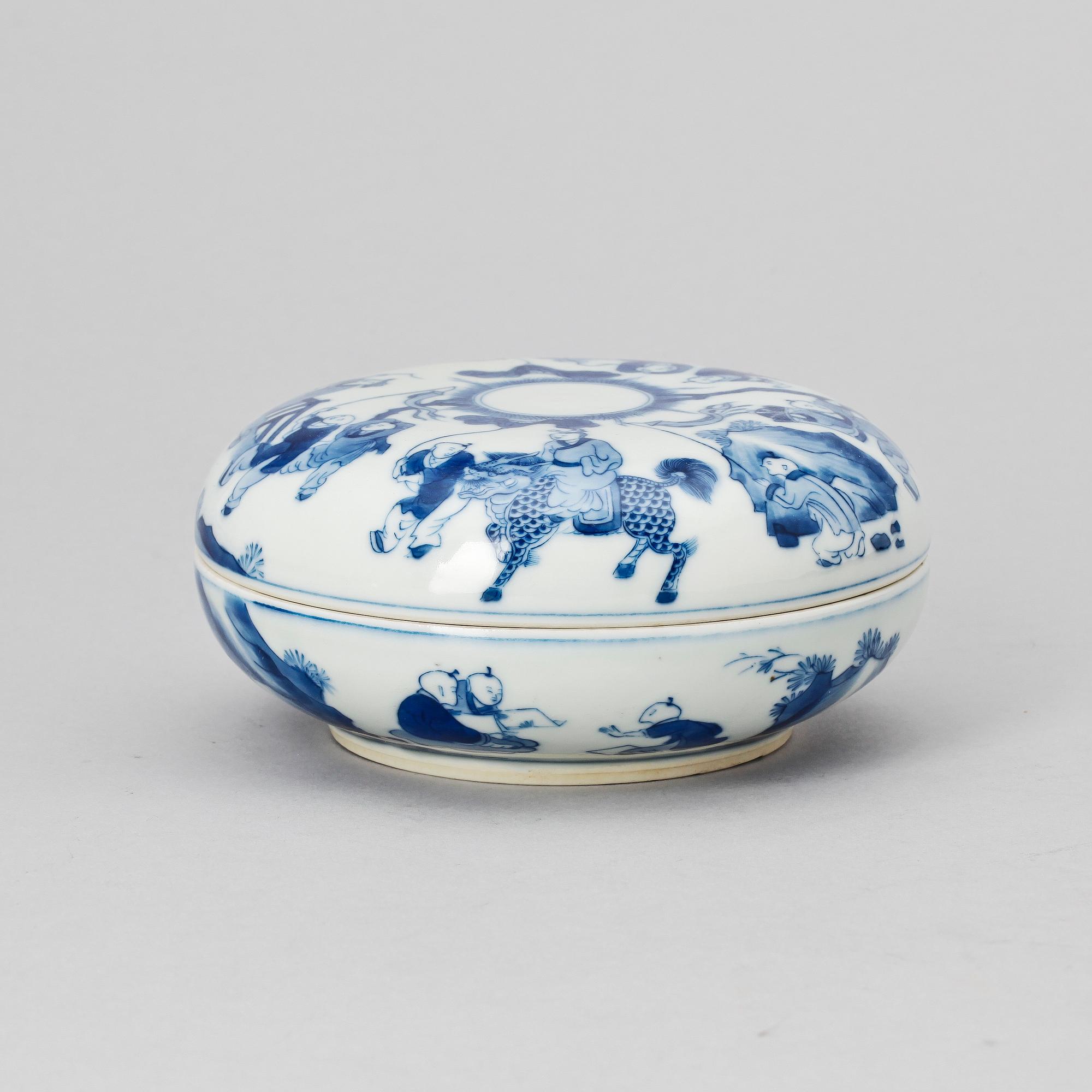 ASK MED LOCK, porslin, Kina, 1800-tal.