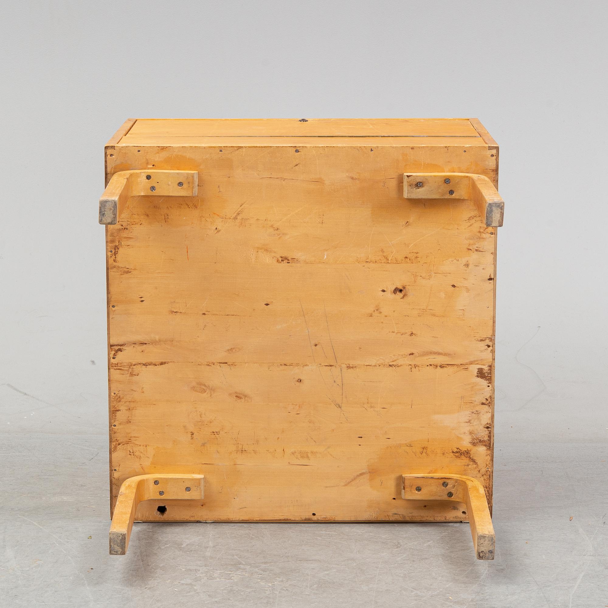 A mid 20th century bar cabinet/cabinet, Artek, Finland.