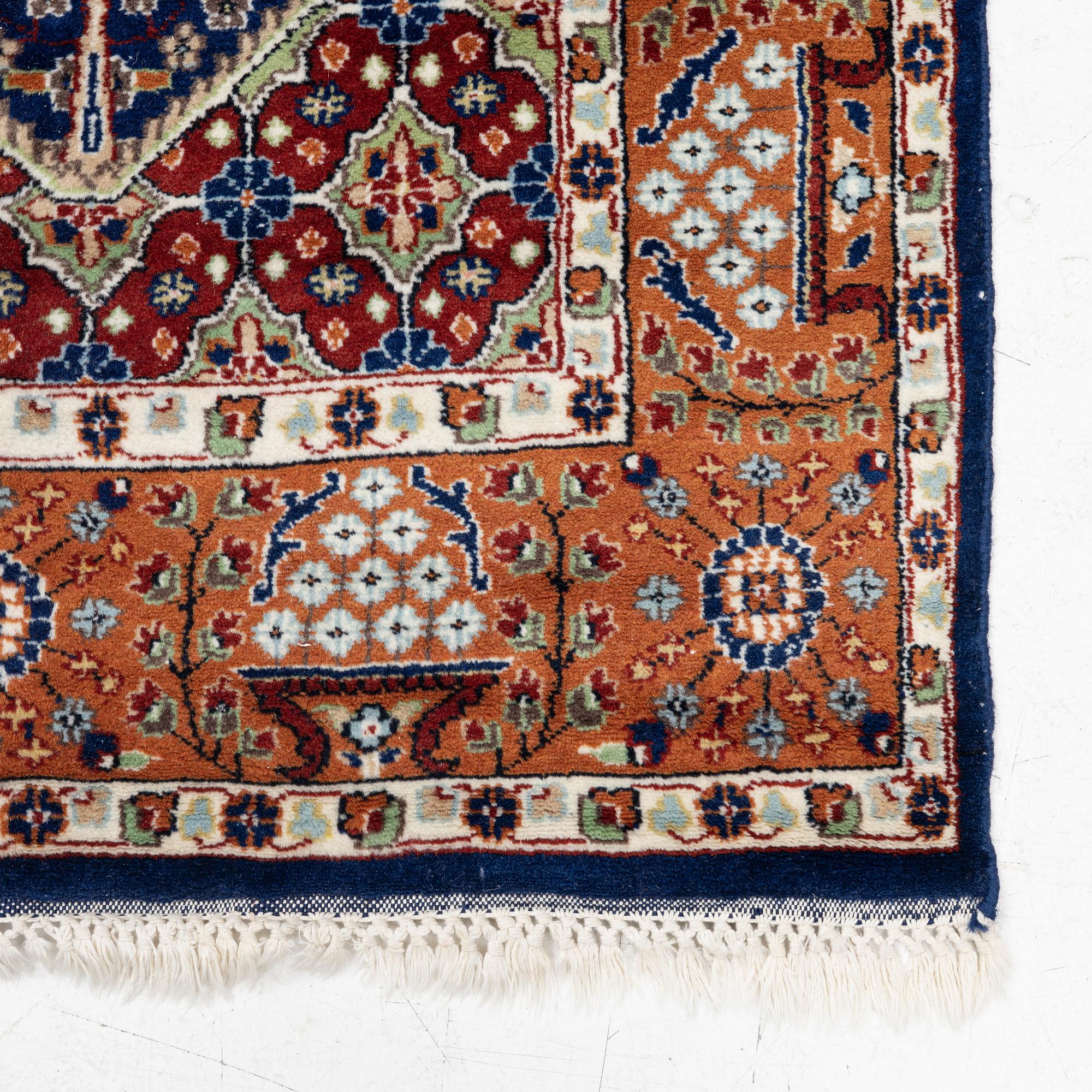 Matta, orientalisk, ca 195 x 125 cm.