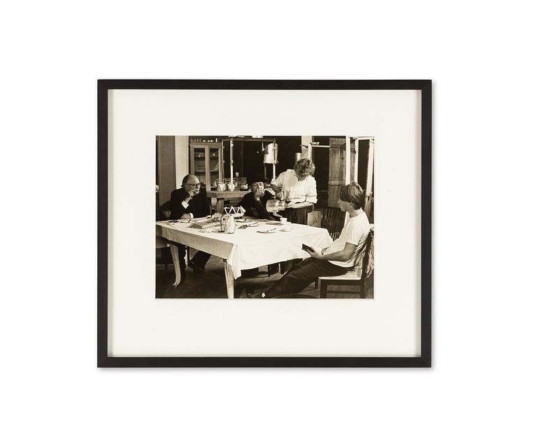 Tom Benson, photograph, 4 pcs, with copyright stamp on verso.