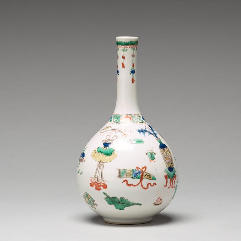 A famille verte vase, Qing dynasty, Kangxi (1662-1722).