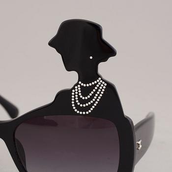 SUNGLASSES, Chanel.