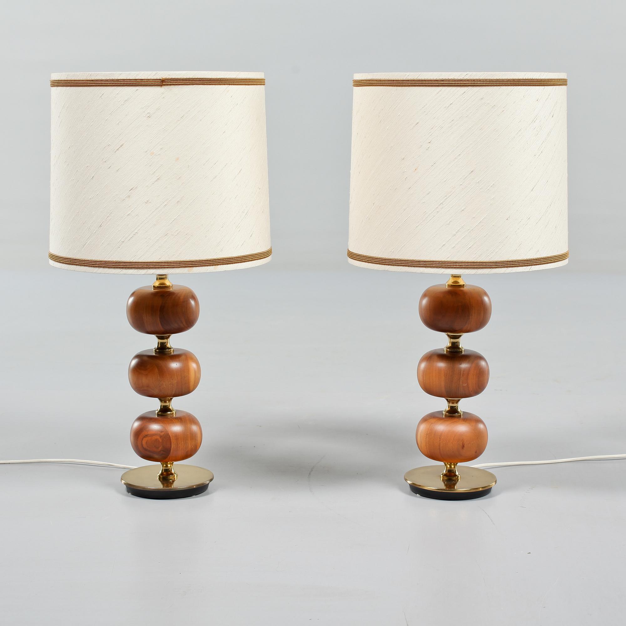 BORDSLAMPOR, ett par, AB Stilarmatur, Tranås, 1900-talets andra hälft.