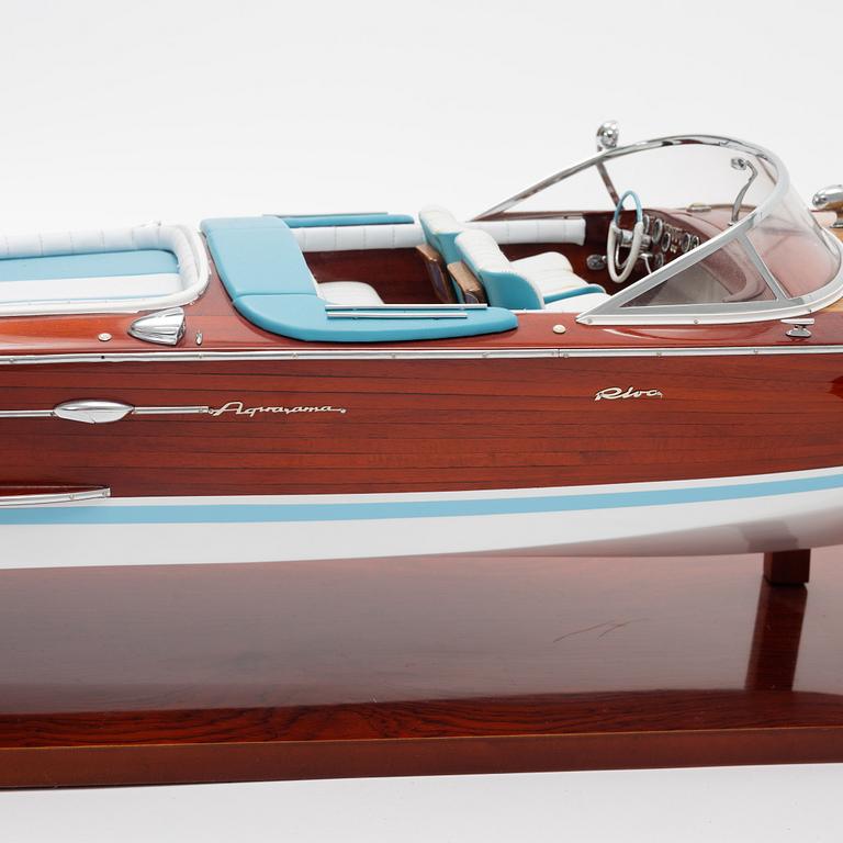 A mahogany model of 'Riva Aquarama Special', 2000's.