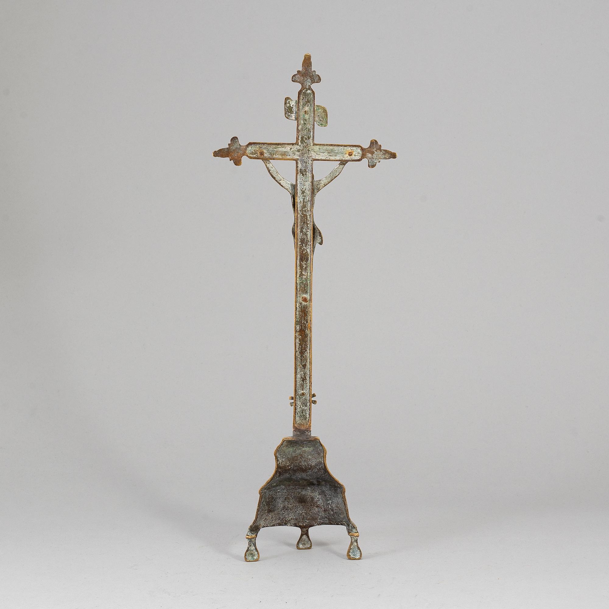 A bronze crucifix, 17th/18th century.