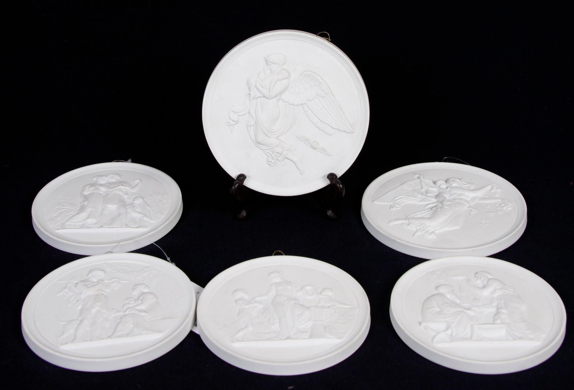 VÄGGRELIEFER, 6 st, biskvi, Kongl Dansk.
