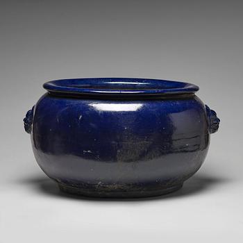 780. A large blue glazed flower pot/censer, presumably late Qing dynasty.