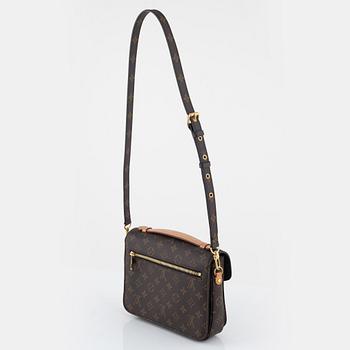 Louis Vuitton, a 'Pochette Metis' handbag with extra shoulder strap, 2020.