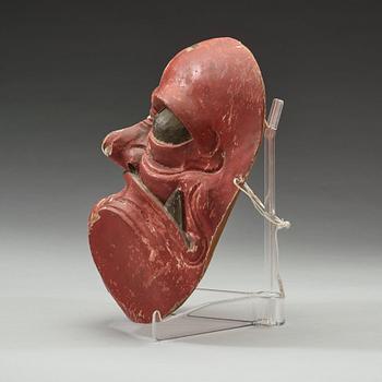 MASK, trä och lack. Japan, Meiji (1868-1912).