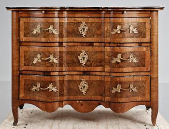 BYRÅ, senbarock, 1700-talets mitt.