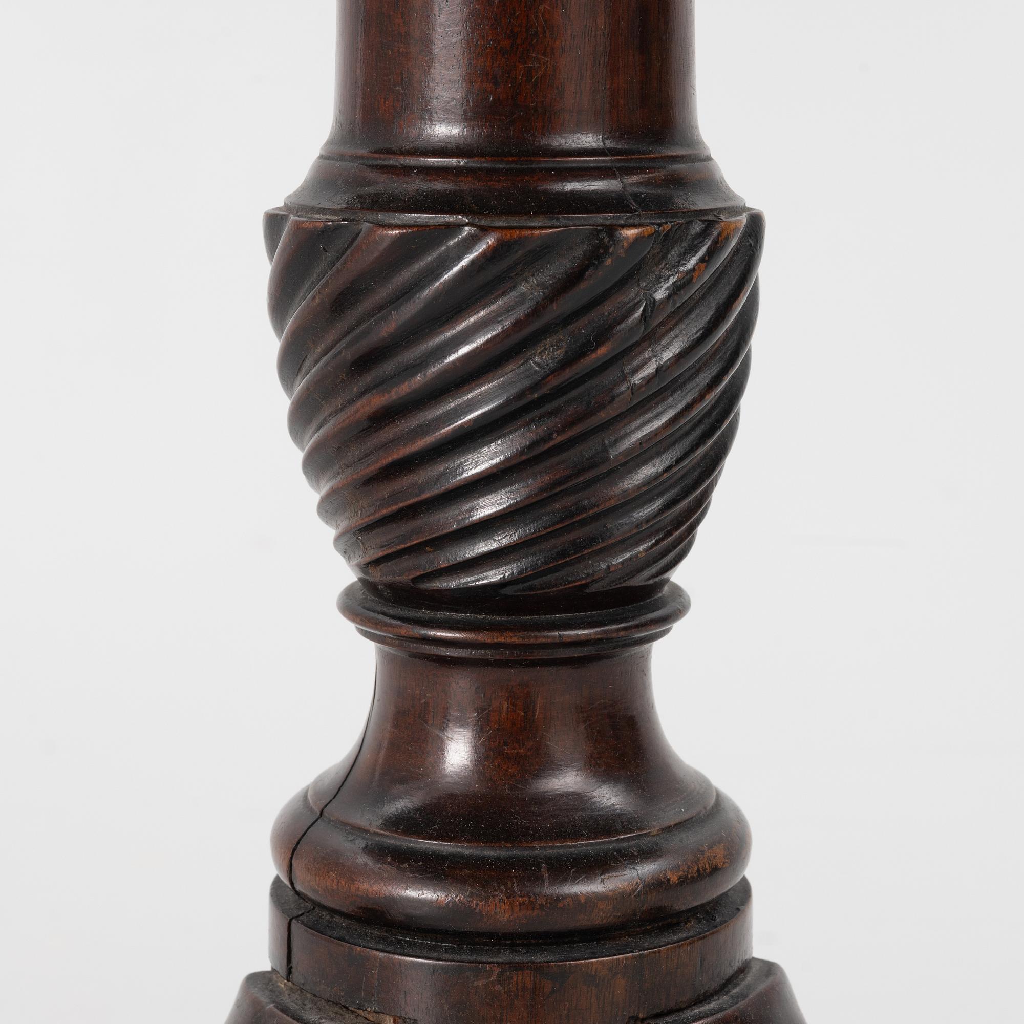 A tilt-top table, late 19th Century.