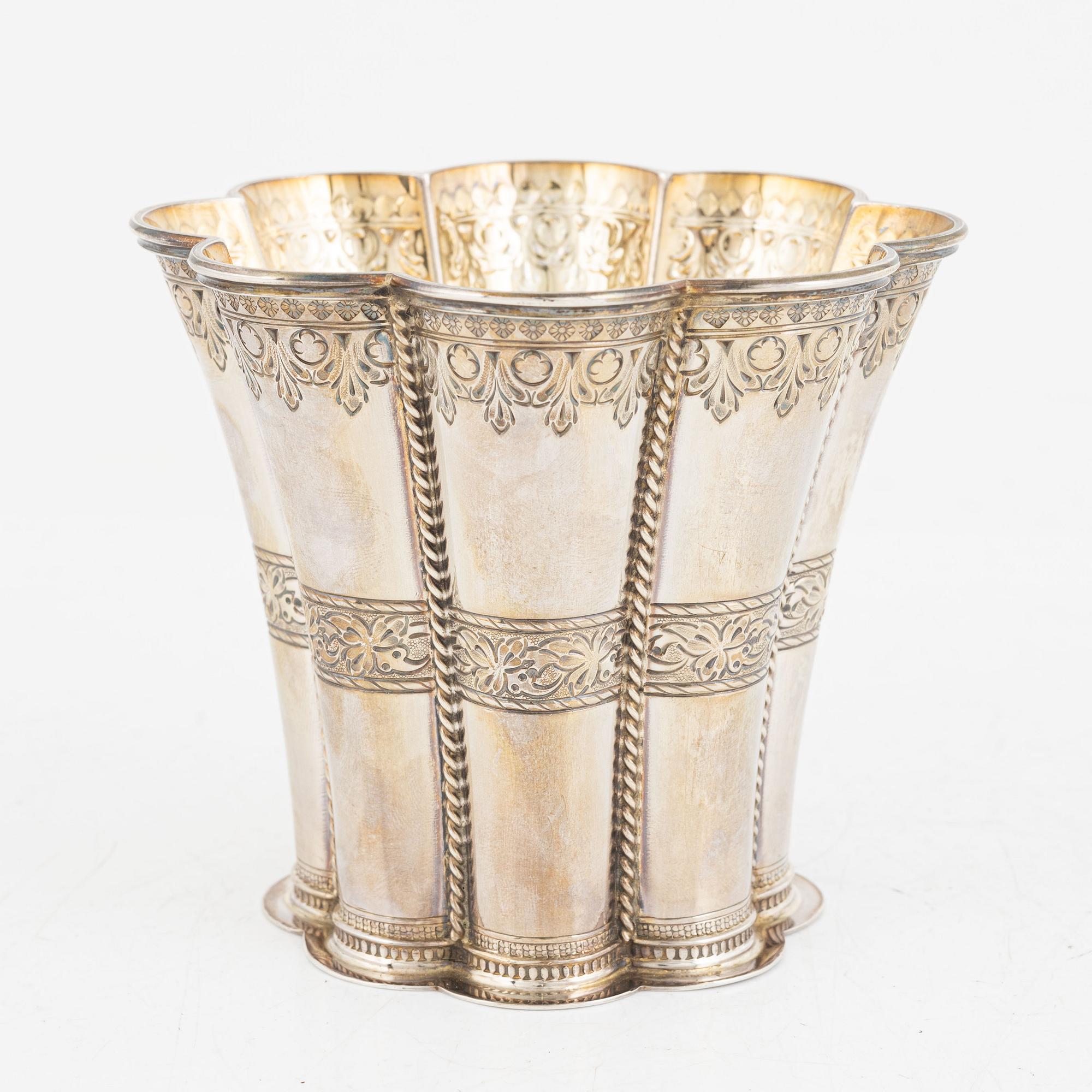 A Danish sterling silver beaker, mark of A. Michelsen, Denmark 1947.
