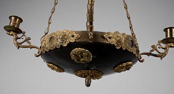 TAKAMPEL, empire, 1800-talets första hälft. Höjd ca 71 cm.