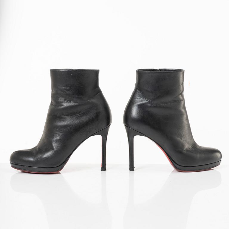 Christian Louboutin, ankle boots, size 37.