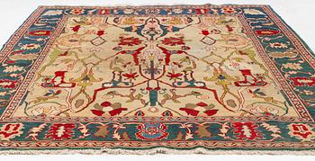 Rug, oriental, approx. 280 x 320 cm.