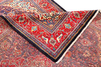 A Bakhtiari carpet, c. 321 x 210 cm.