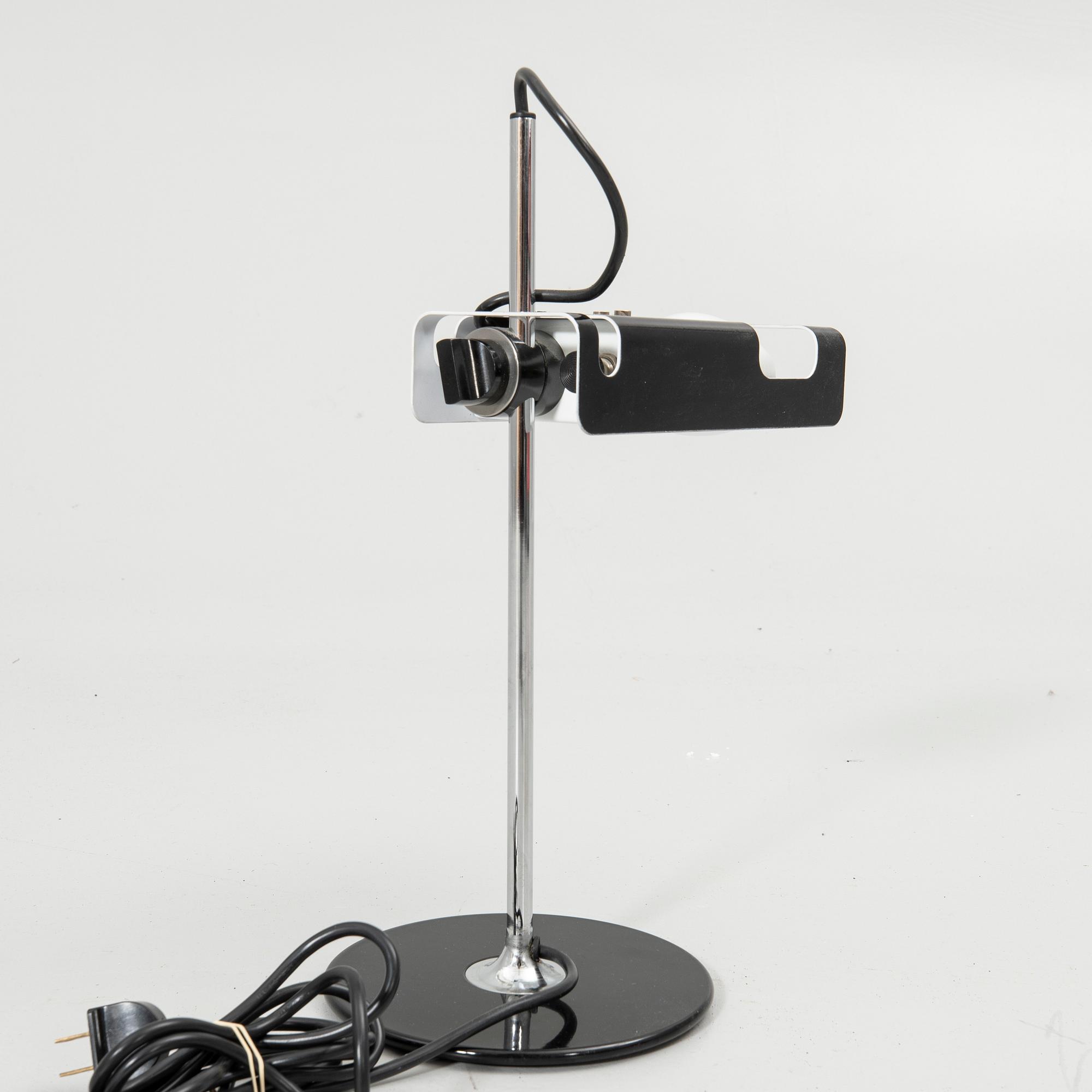 Joe Colombo, Table lamp, “Spider”, Oluce, Italy.