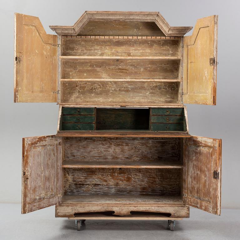 A Swedish cabinet, late 18th century/early 19th century.