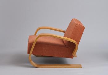 Alvar Aalto, AN ARMCHAIR NO 400.