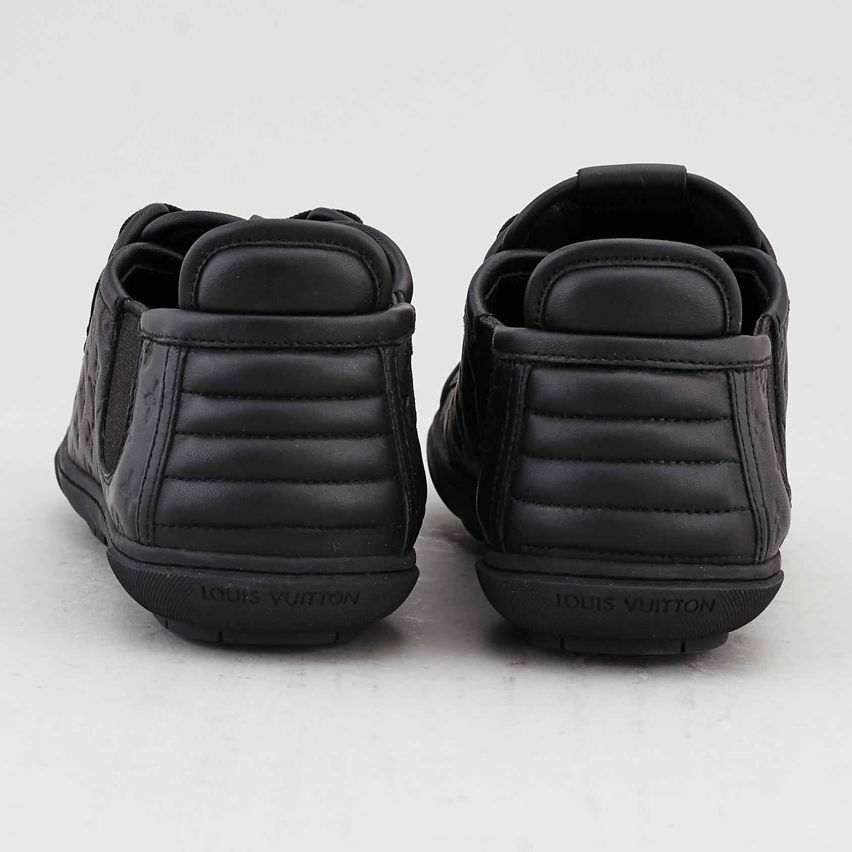 LOUIS VUITTON, a pair of sneakers, size 35,5.