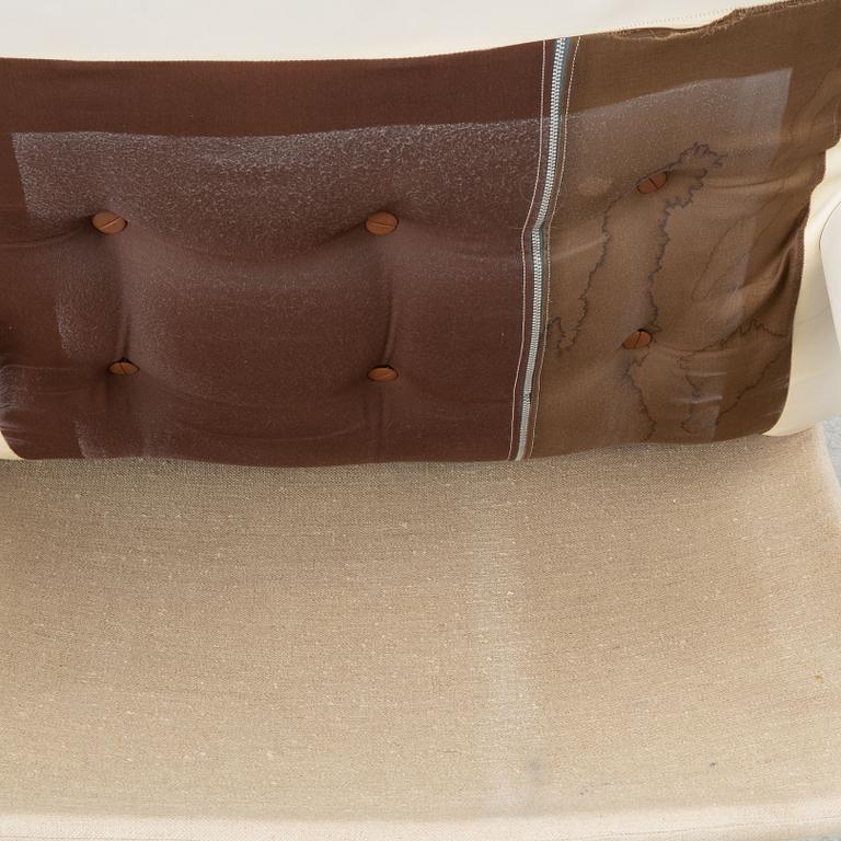 A 1970's armchair.