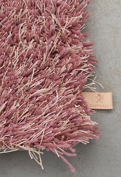 Ulf Rollof, CARPET. "THE ART OF WAR SUN TZU". Tufted in 2010. 248 x 352 cm. Ulf Rollof, Sweden, born in 1961.