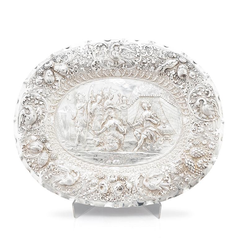 A Swedish early 18th century silver presentation-dish, mark of Petter Bernegau, Stockholm 1711.