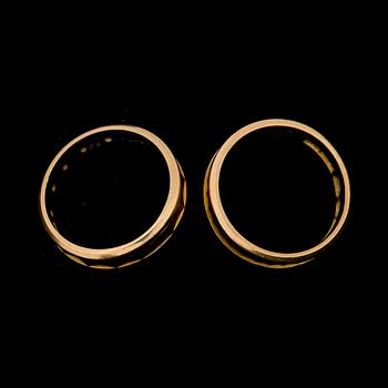 RINGAR, 2 st. 18K guld. Ceson, Göteborg, 1969. Vikt tot ca 9 gram.