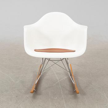 Charles and Ray Eames, rocking chair, "Eames Plastic Armchair RAR", Vitra 2015.