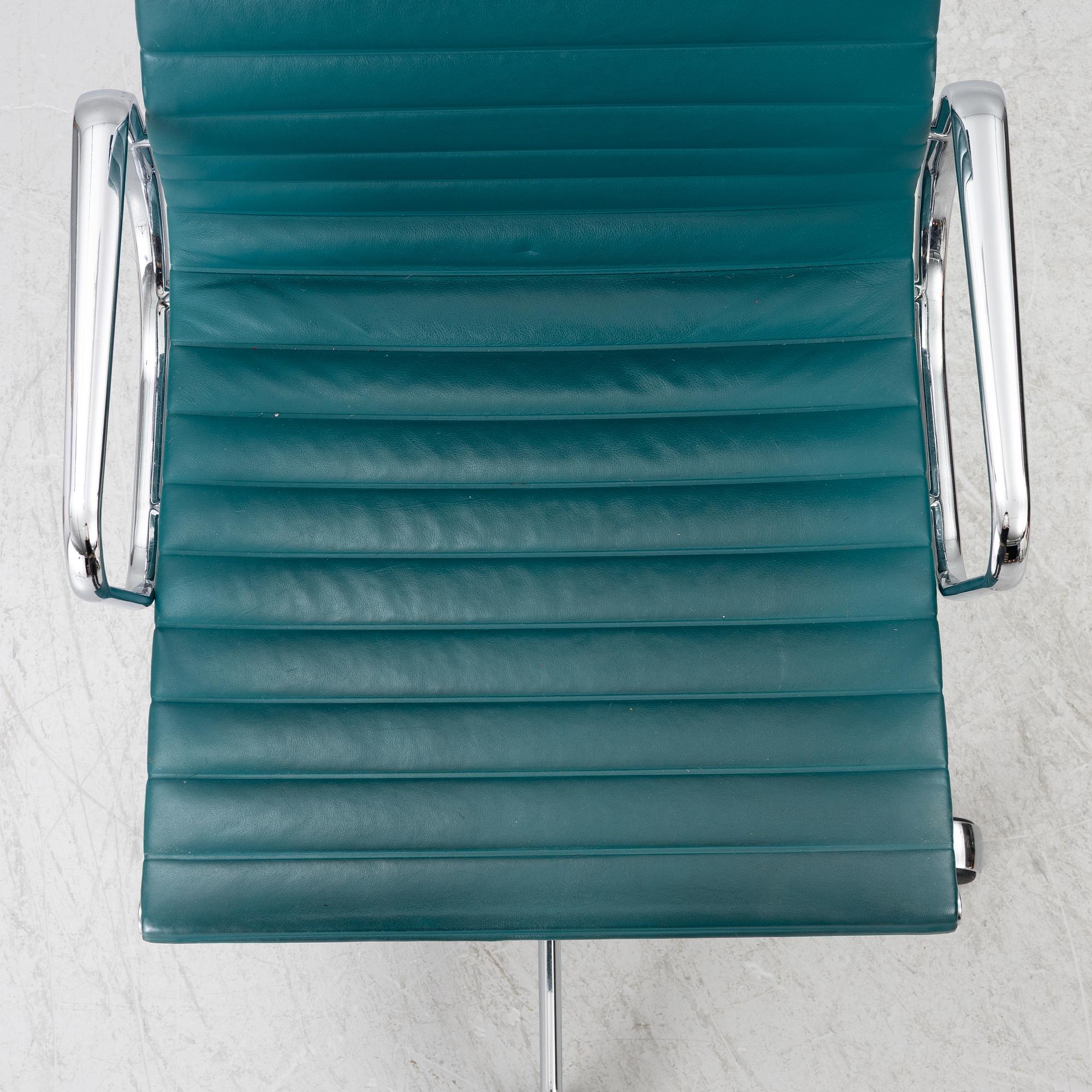 Charles & Ray Eames, Desk chair, model EA 117, Vitra.