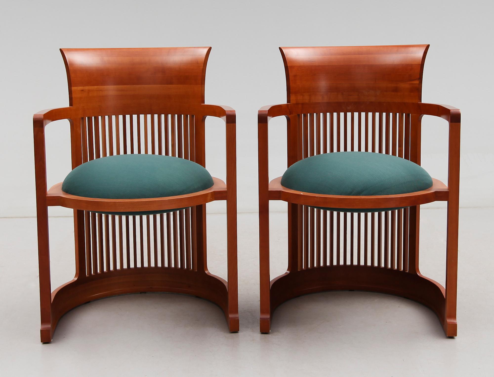 KARMSTOLAR, ett par, "Barell 606",  Frank Lloyd Wright, Cassina, Italien, 1986.