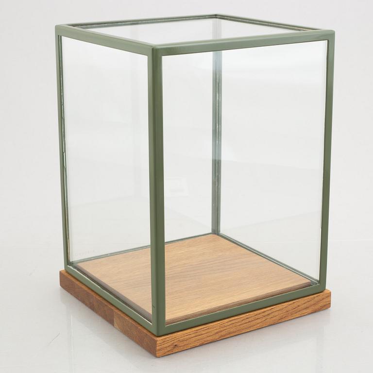 Eva Lilja Löwenhielm, two 'Kub' display cases, Asplund.