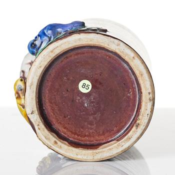A bisquit glazed brush pot, Bitong, Qing dynasty, Kangxi (1662-1722).