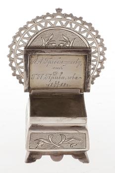 SALTKAR, silver, Ryssland omkring sekelskiftet 1900. Vikt ca 62 gram.