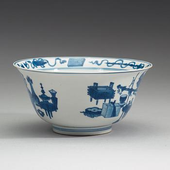 SKÅL, porslin. Qingdynastin, Kangxi (1662-1722).
