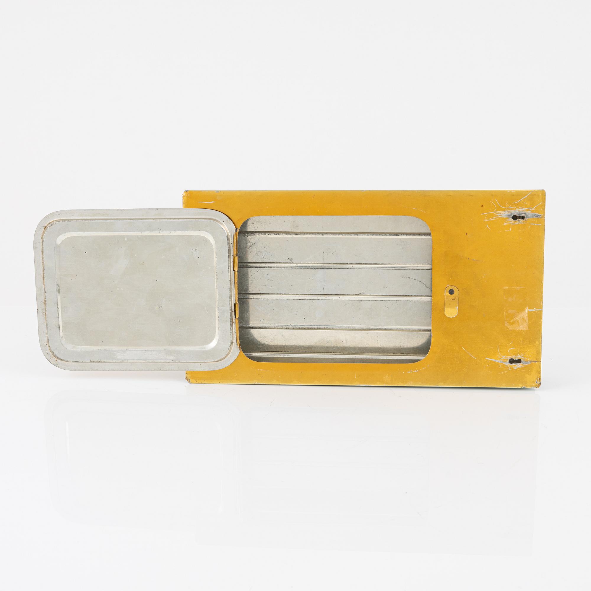 A metal shopping list from  Kooperativa förbundet, AB Hugo Brusewitz Bleckvarufabrik, Gothenburg, 1930's/40's.