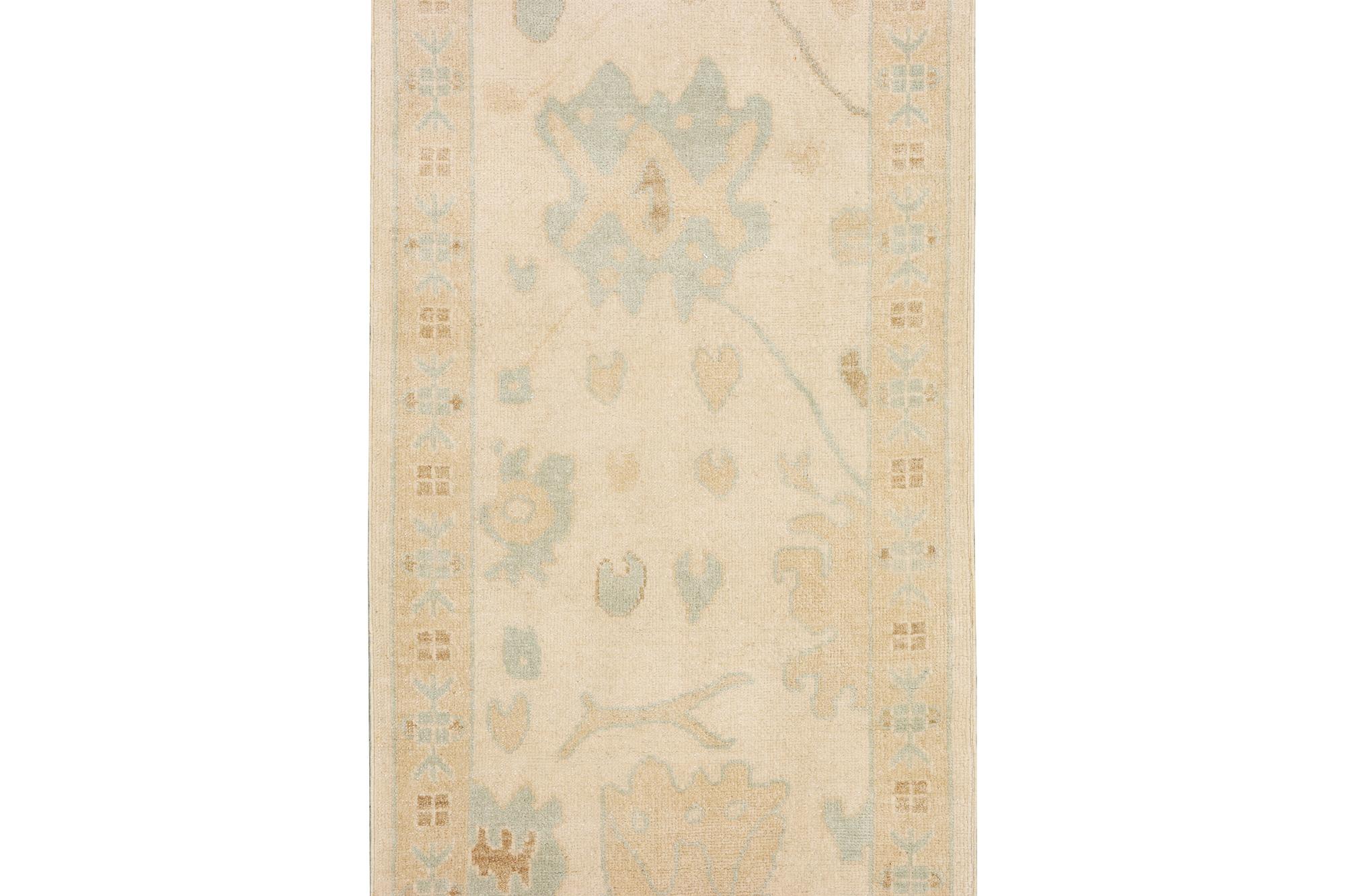 An Ushak runner carpet, c. 360 x 80 cm.