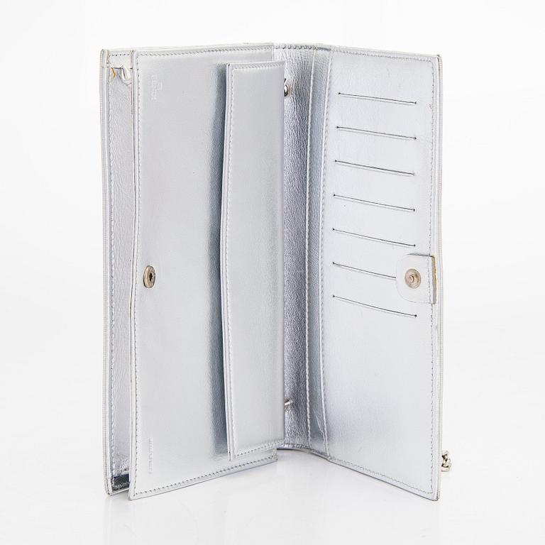Fendi, A 'wallet on chain', bag.