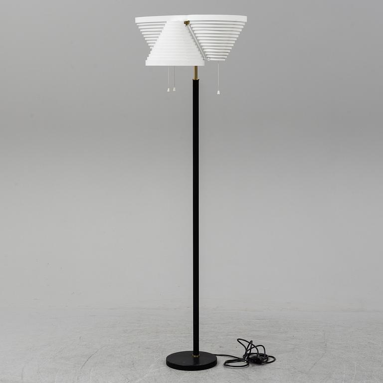 ALVAR AALTO, a model A 809 standard light from Valaisinpaja OY, Finland.