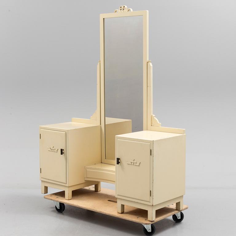 A 1920s dressing table.