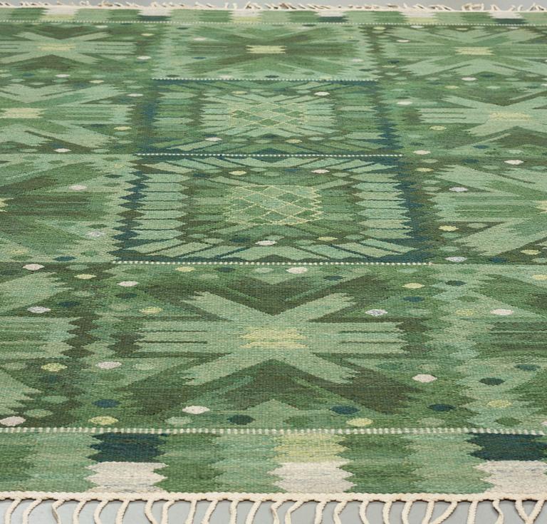 Barbro Nilsson, A CARPET, "Nejlikan grön", flat weave, ca 276,5 x 214,5 cm, signed AB MMF BN.