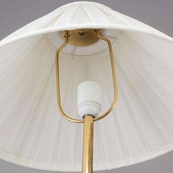 Josef Frank, a Josef Frank table light "2467/2" by Firma Svenskt Tenn.